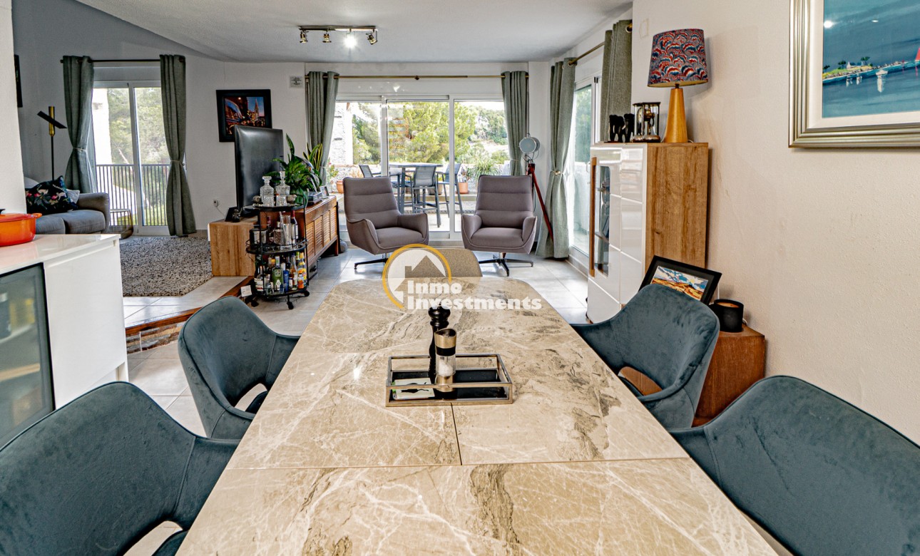 Resale - Apartment - Villamartin