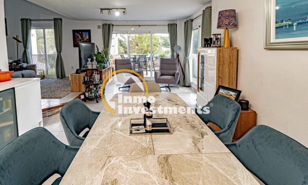 Resale - Apartment - Villamartin