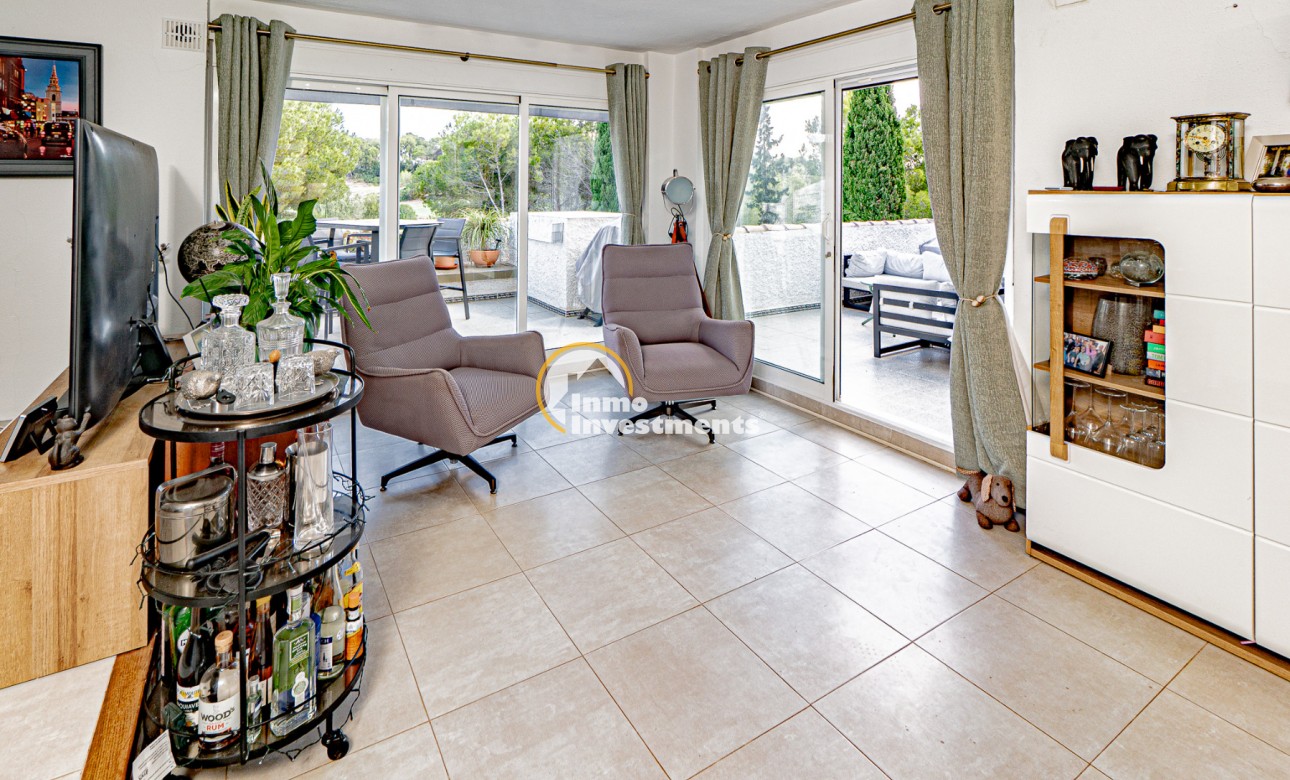 Resale - Apartment - Villamartin