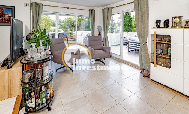 Resale - Apartment - Villamartin