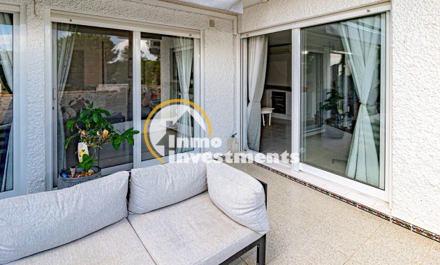 Resale - Apartment - Villamartin