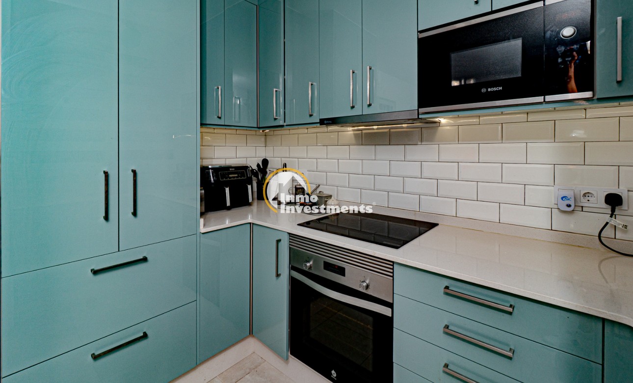 Resale - Apartment - Villamartin