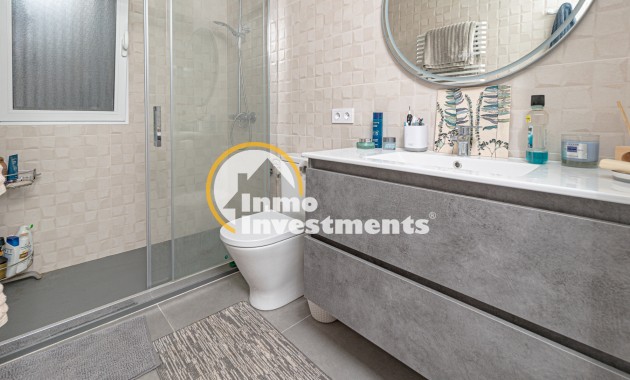 Resale - Apartment - Villamartin