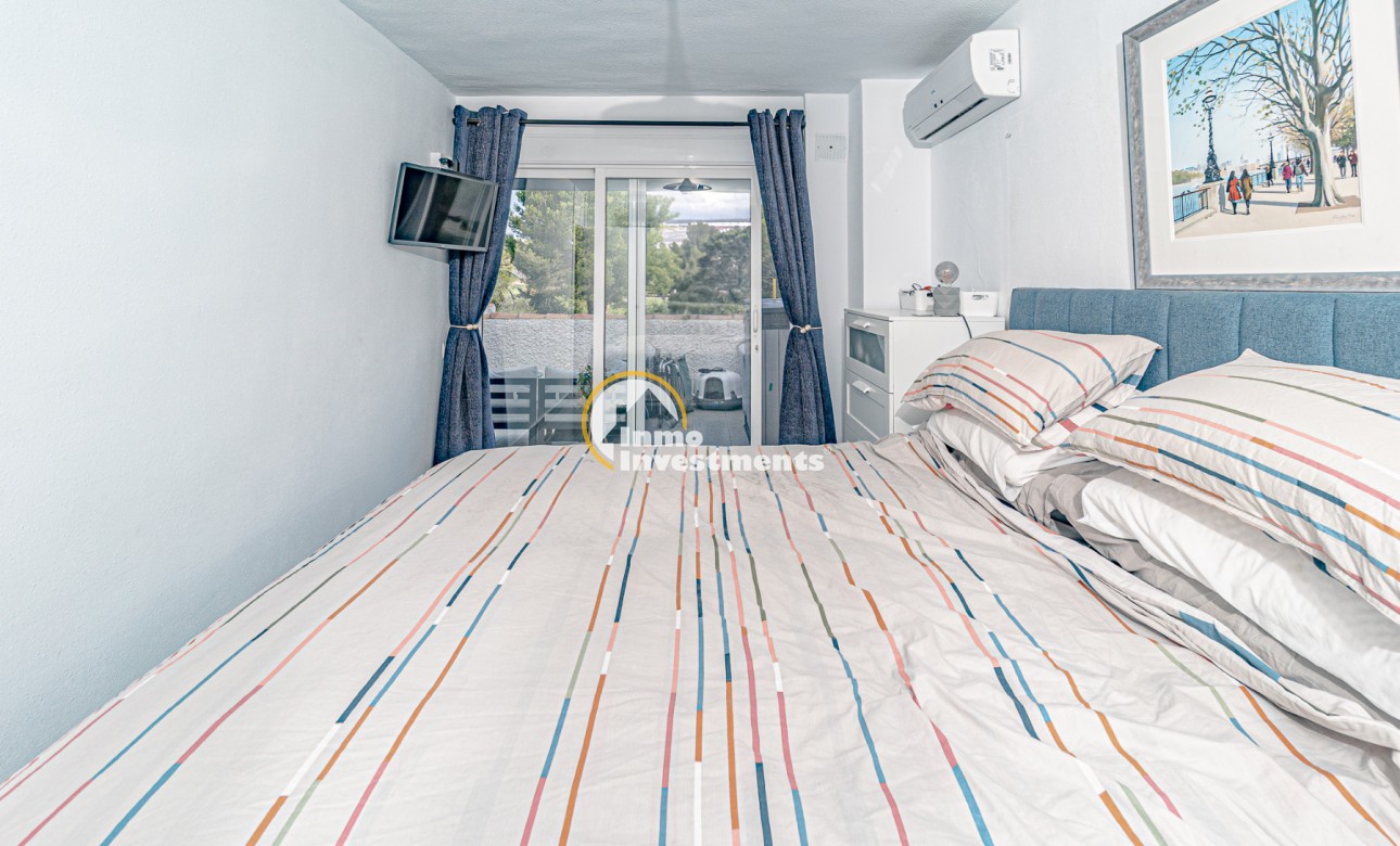 Resale - Apartment - Villamartin