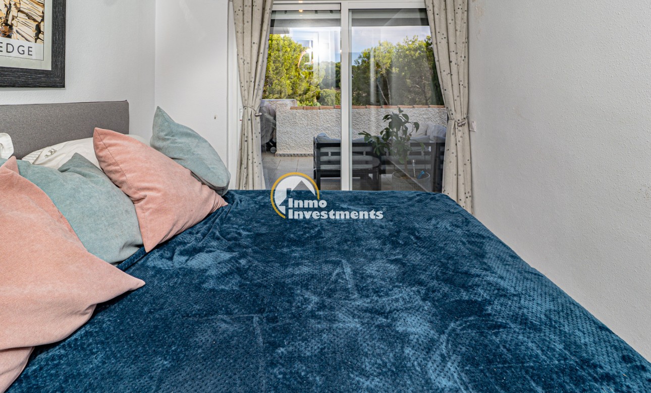 Resale - Apartment - Villamartin