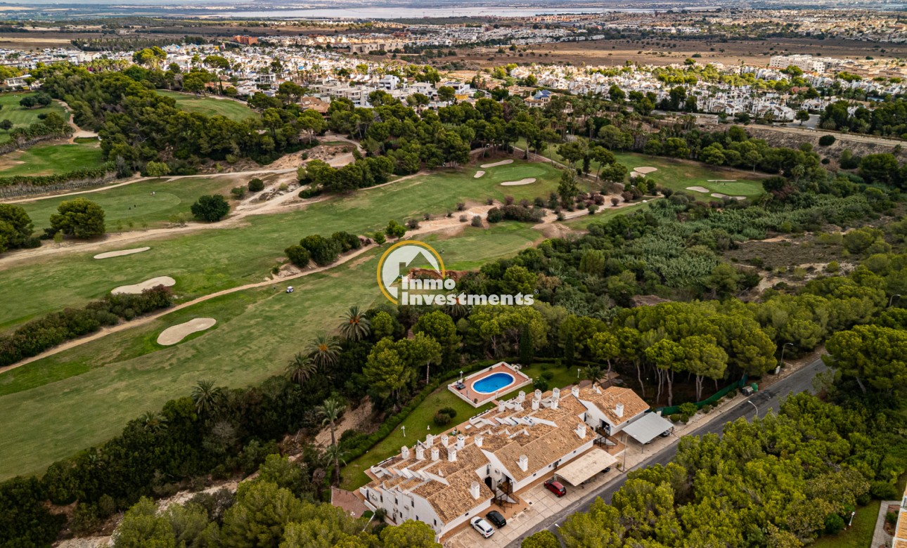 Resale - Apartment - Villamartin