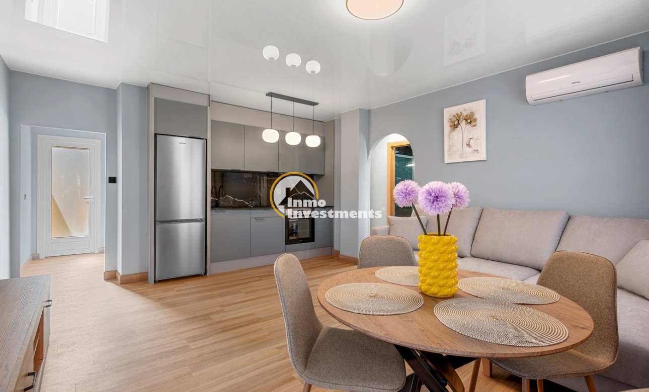 Resale - Apartment - Villamartin - Blue Lagoon