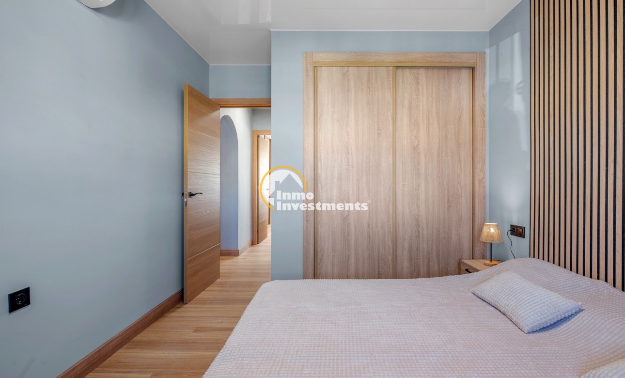 Resale - Apartment - Villamartin - Blue Lagoon