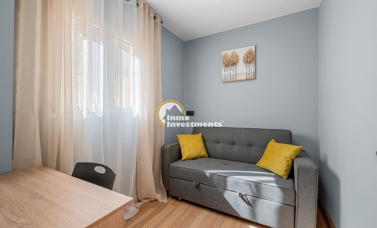 Resale - Apartment - Villamartin - Blue Lagoon