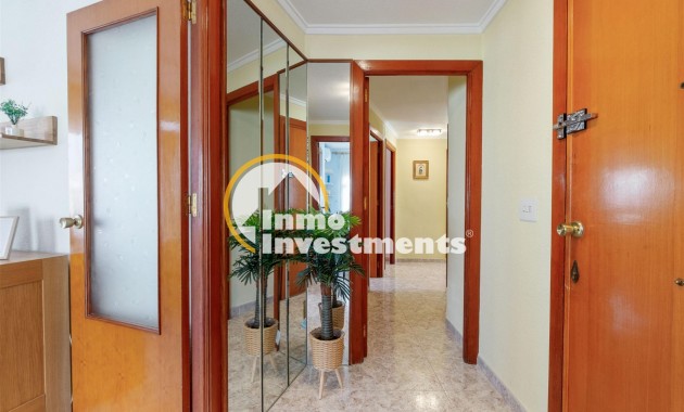 Resale - Apartment - Torrevieja - Beach