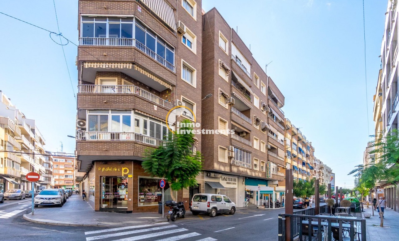 Resale - Apartment - Torrevieja - Beach