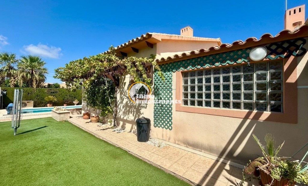 Till salu - Villa - Cabo Roig - Beachside