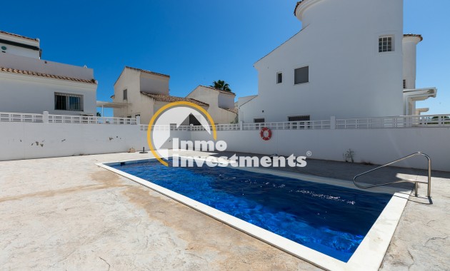 Reventa - Chalet independiente - La Marina