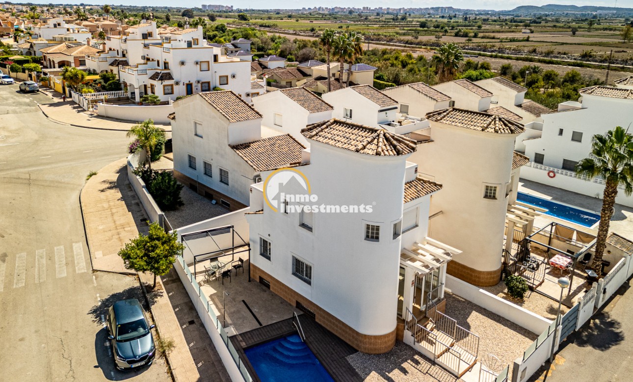 Reventa - Chalet independiente - La Marina