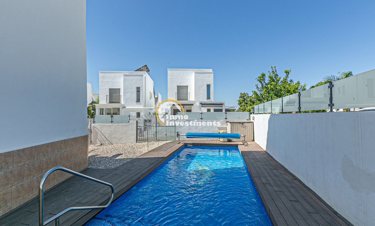 Reventa - Chalet independiente - La Marina