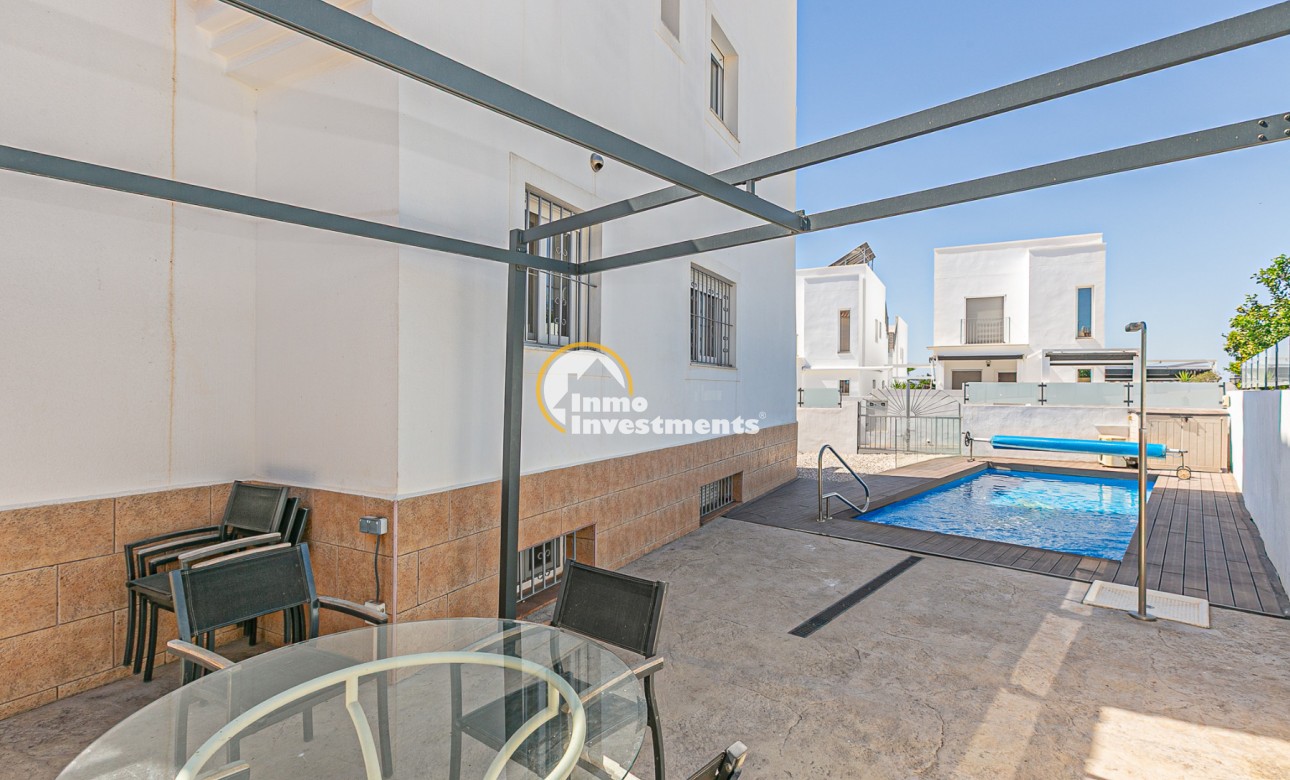 Reventa - Chalet independiente - La Marina