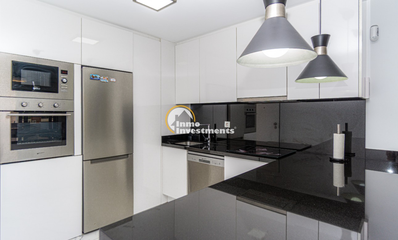 Resale - Apartment - Mil Palmeras - Beach