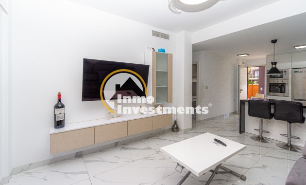 Resale - Apartment - Mil Palmeras - Beach