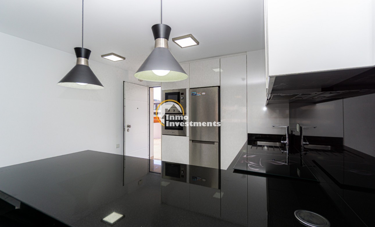 Resale - Apartment - Mil Palmeras - Beach