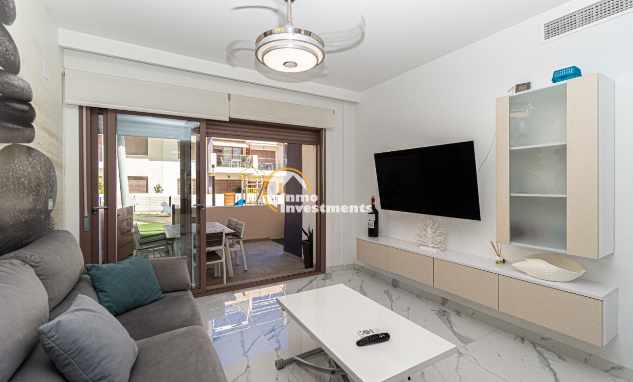 Resale - Apartment - Mil Palmeras - Beach