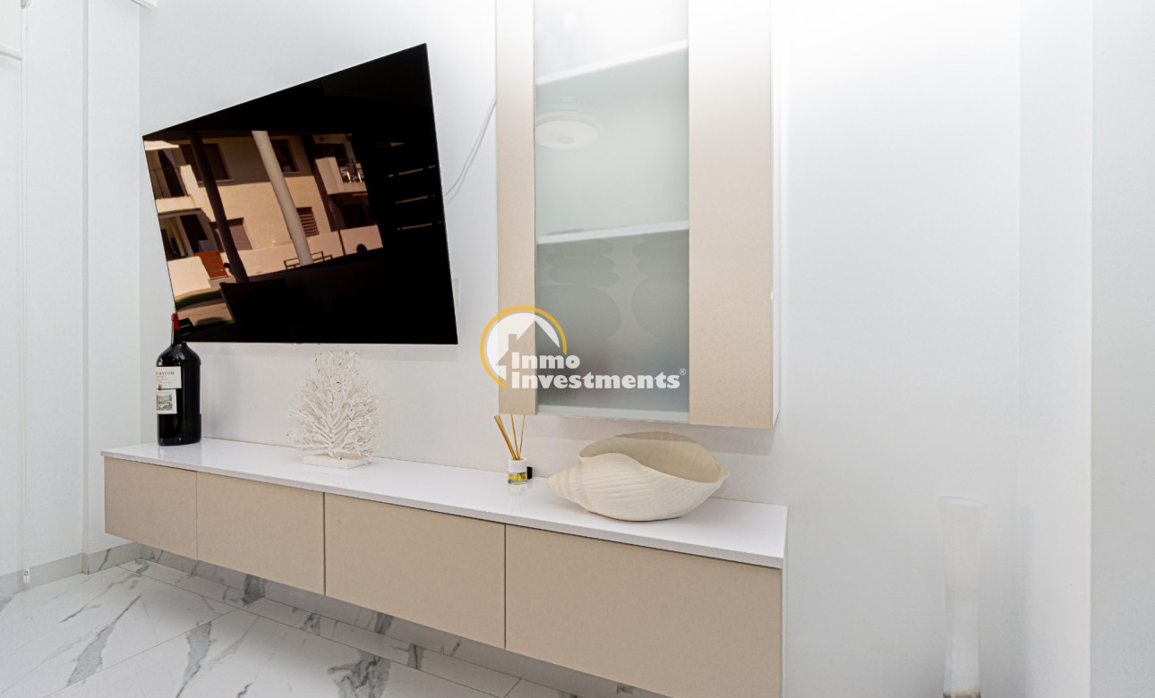 Resale - Apartment - Mil Palmeras - Beach