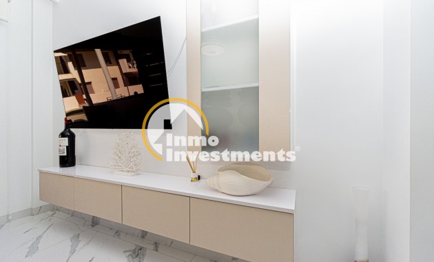 Resale - Apartment - Mil Palmeras - Beach