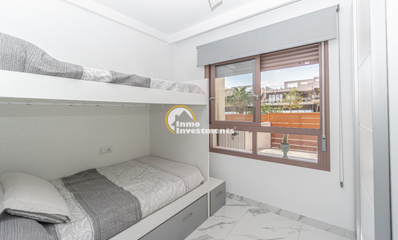 Resale - Apartment - Mil Palmeras - Beach