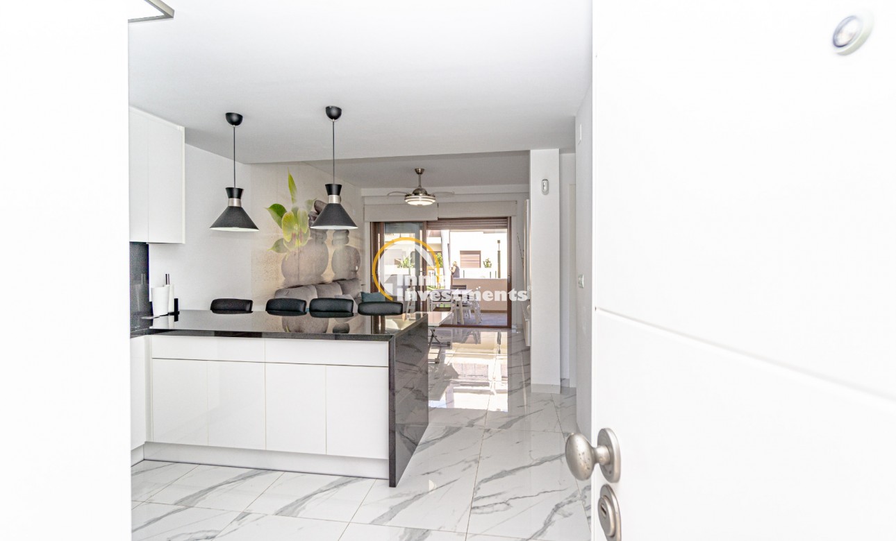 Resale - Apartment - Mil Palmeras - Beach