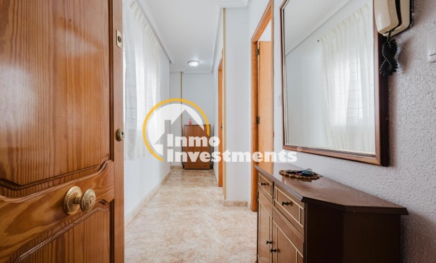 Resale - Apartment - Torrevieja - Playa de los Naufragos