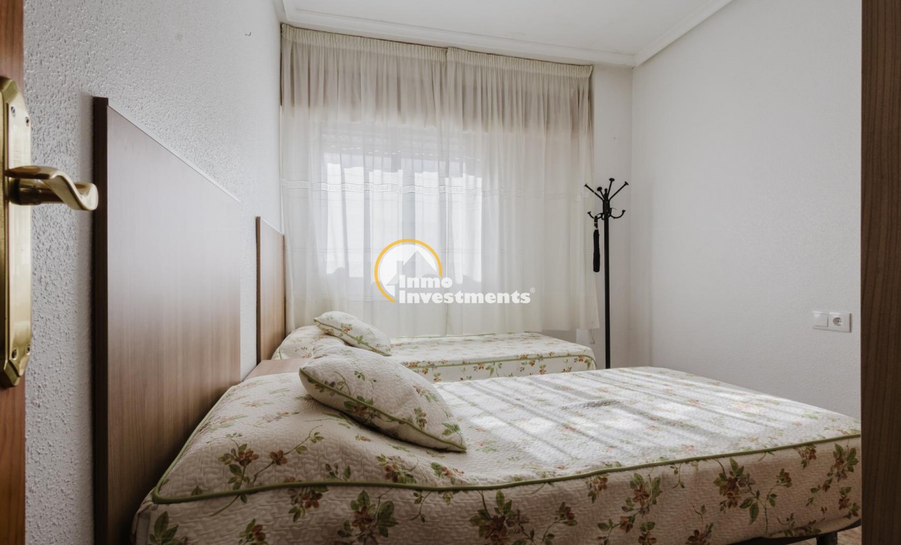 Resale - Apartment - Torrevieja - Playa de los Naufragos