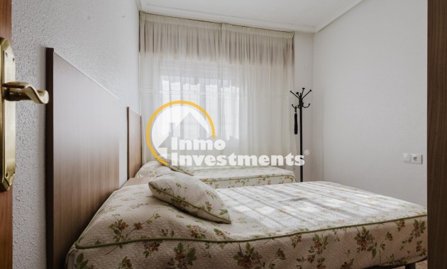 Resale - Apartment - Torrevieja - Playa de los Naufragos