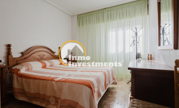 Resale - Apartment - Torrevieja - Playa de los Naufragos