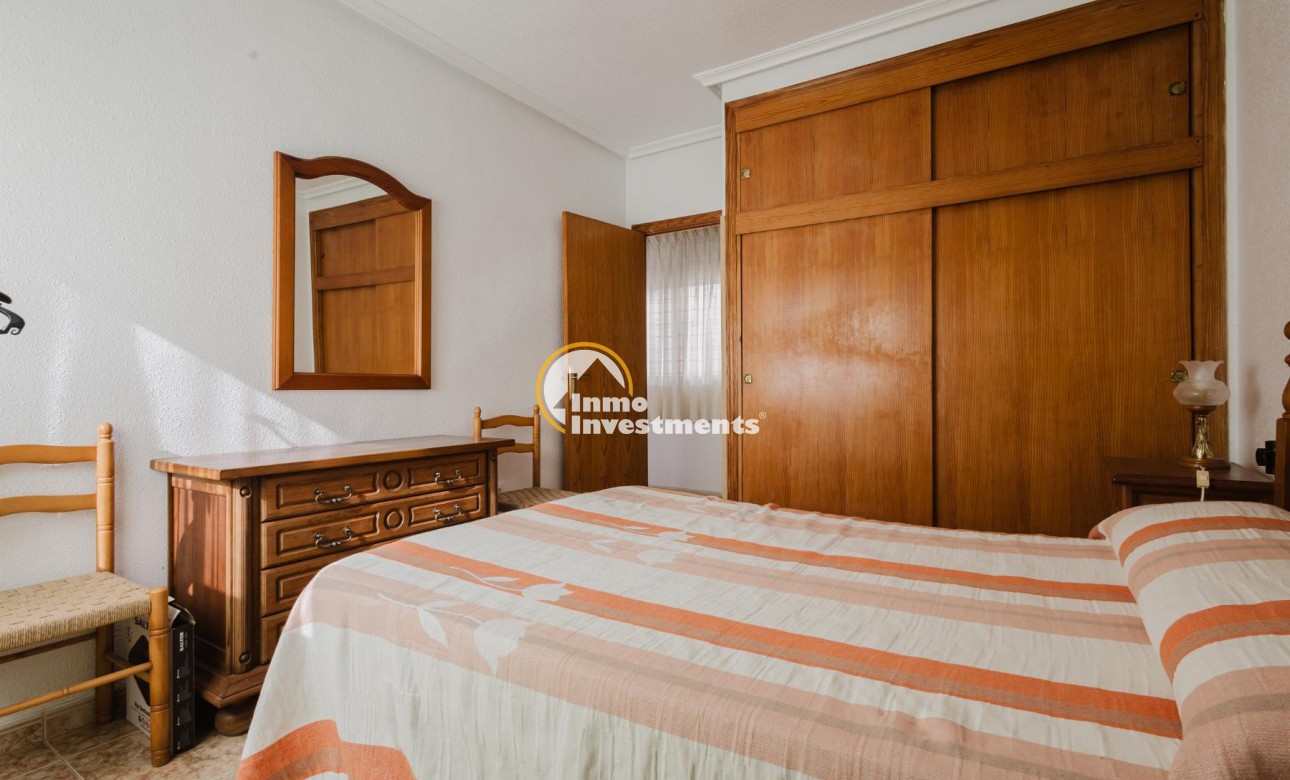 Resale - Apartment - Torrevieja - Playa de los Naufragos