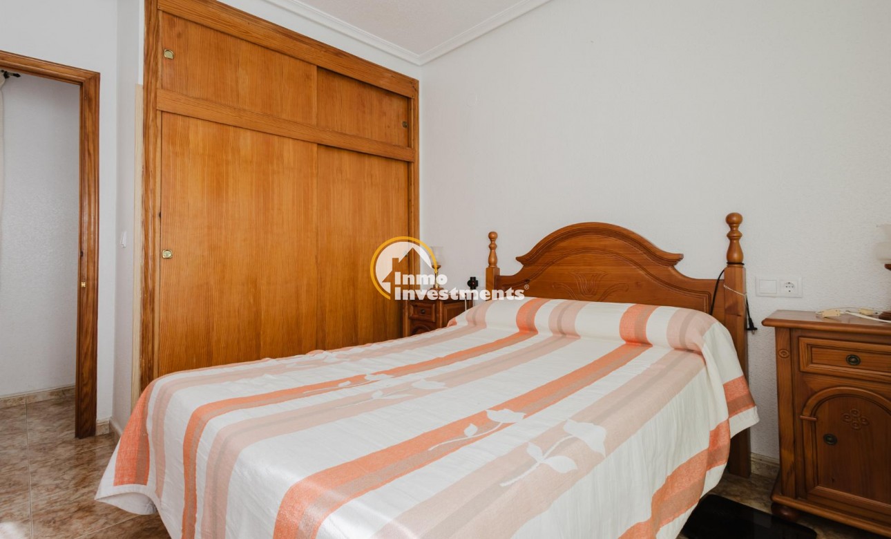 Resale - Apartment - Torrevieja - Playa de los Naufragos