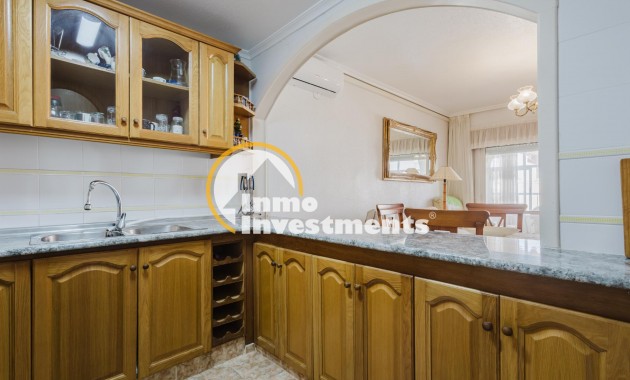 Resale - Apartment - Torrevieja - Playa de los Naufragos