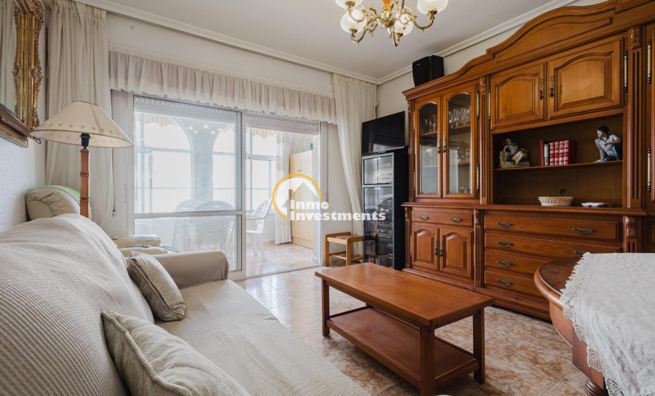Resale - Apartment - Torrevieja - Playa de los Naufragos