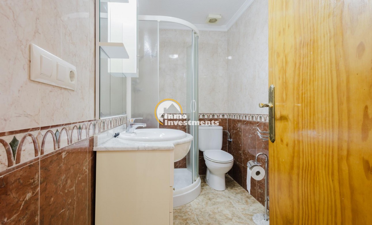 Resale - Apartment - Torrevieja - Playa de los Naufragos