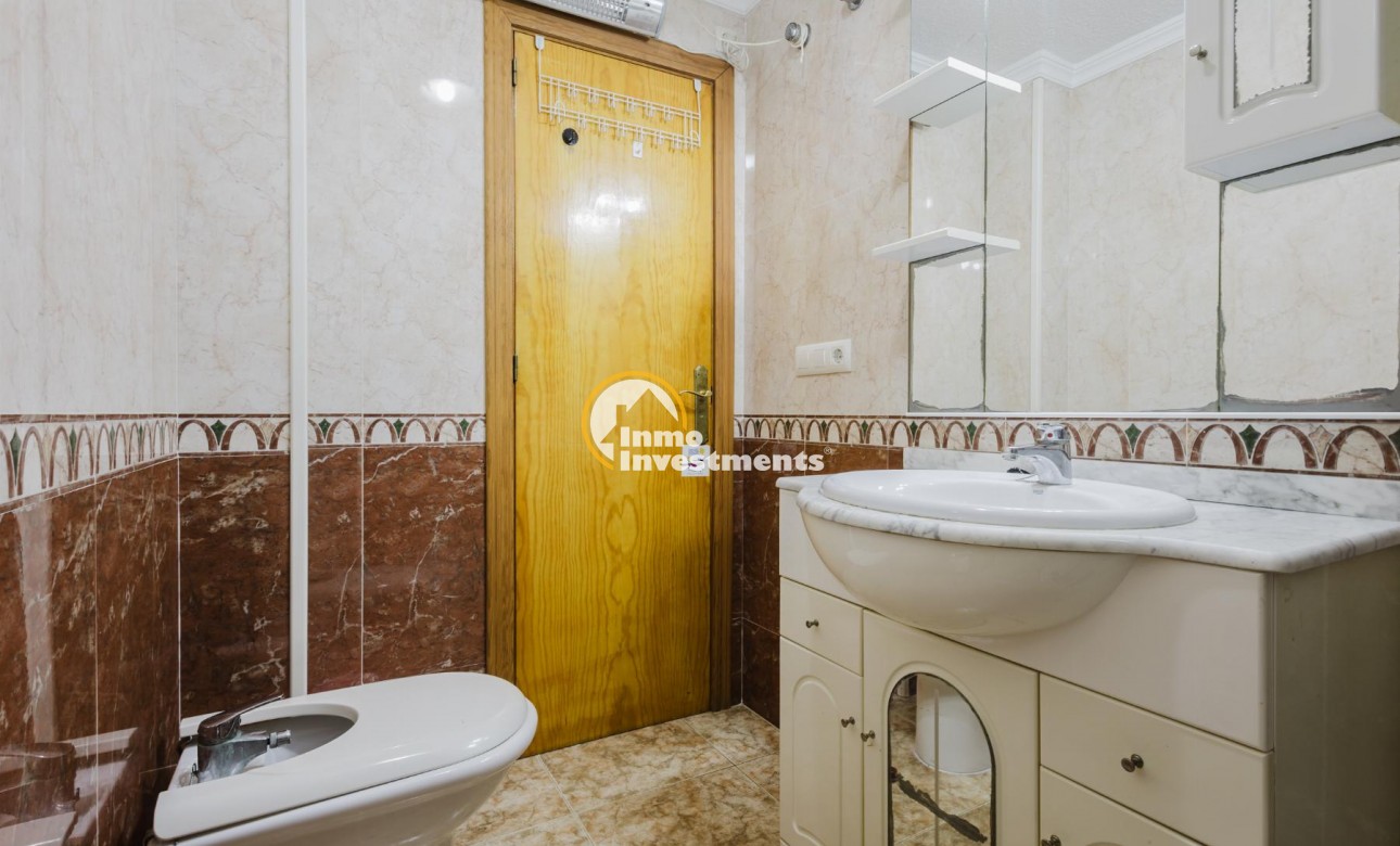 Resale - Apartment - Torrevieja - Playa de los Naufragos