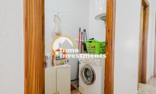 Resale - Apartment - Torrevieja - Playa de los Naufragos