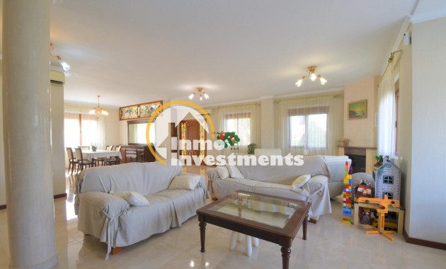 Resale - Villa - Ciudad Quesada