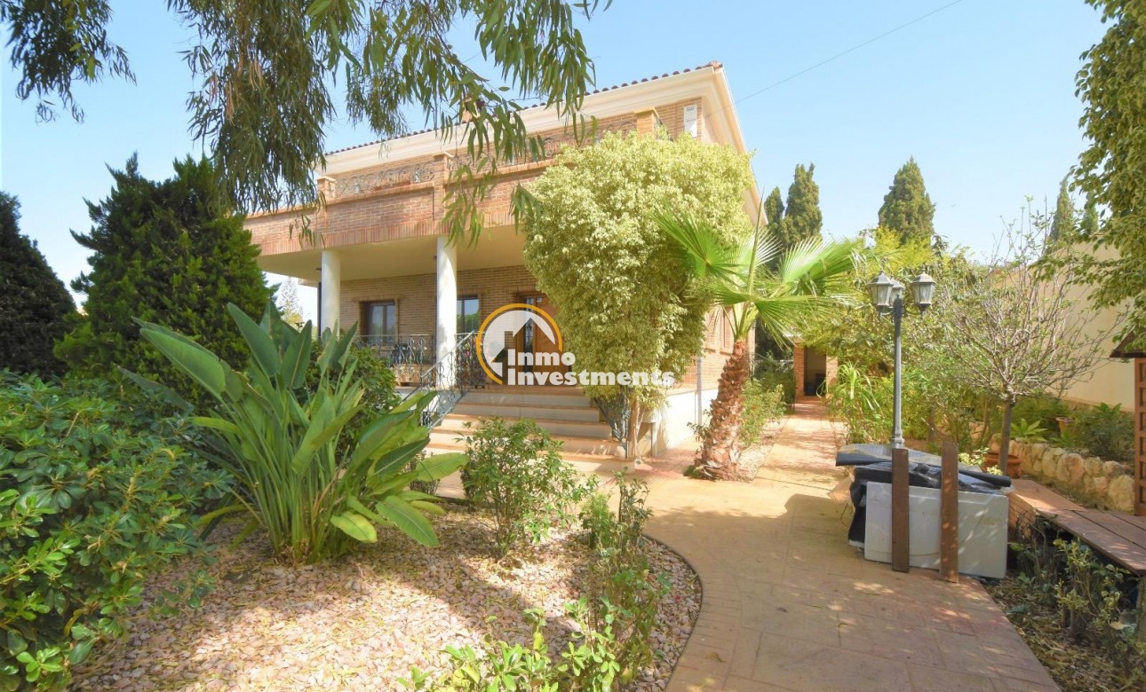 Resale - Villa - Ciudad Quesada