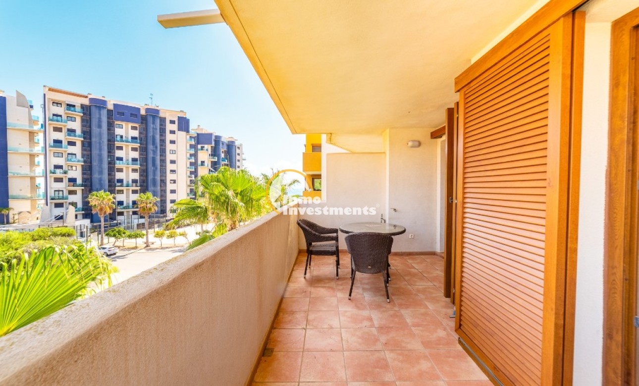 Resale - Apartment - Punta Prima - Beachside