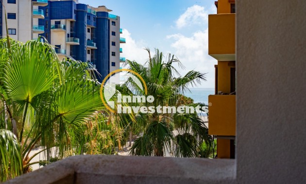 Resale - Apartment - Punta Prima - Beachside