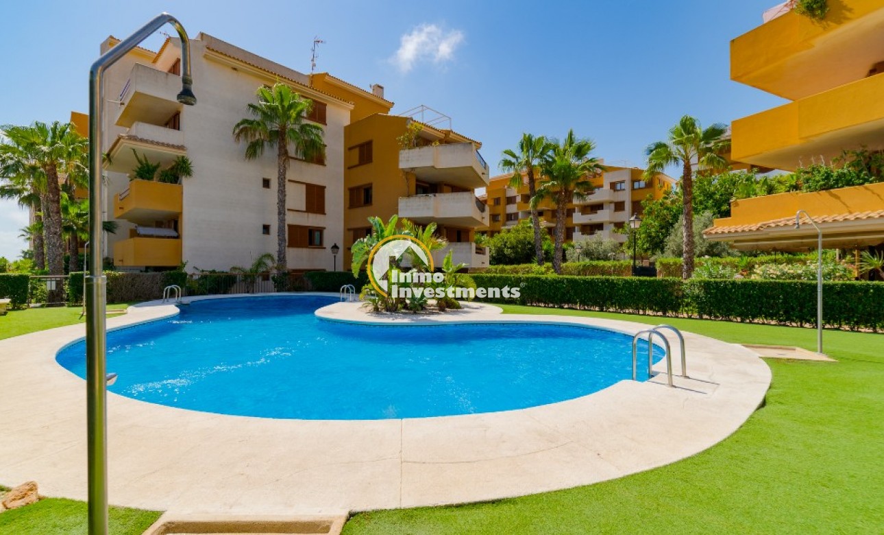 Resale - Apartment - Punta Prima - Beachside