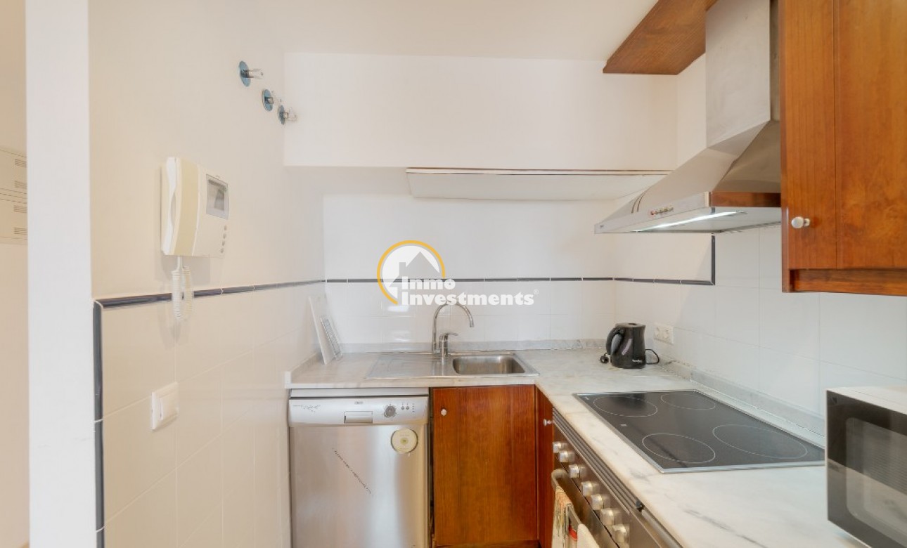 Resale - Apartment - Punta Prima - Beachside