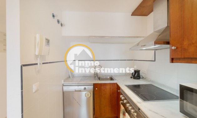 Resale - Apartment - Punta Prima - Beachside