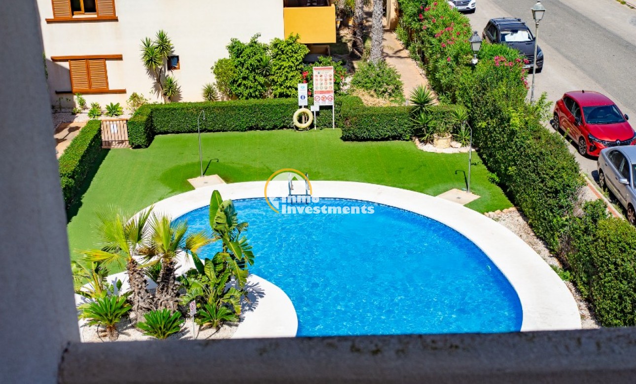 Resale - Apartment - Punta Prima - Beachside