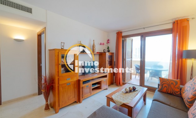 Resale - Apartment - Punta Prima - Beachside