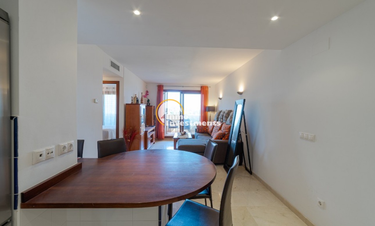 Resale - Apartment - Punta Prima - Beachside