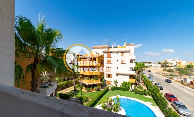Resale - Apartment - Punta Prima - Beachside